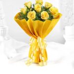 Enticing 8 Yellow Roses Bouquet