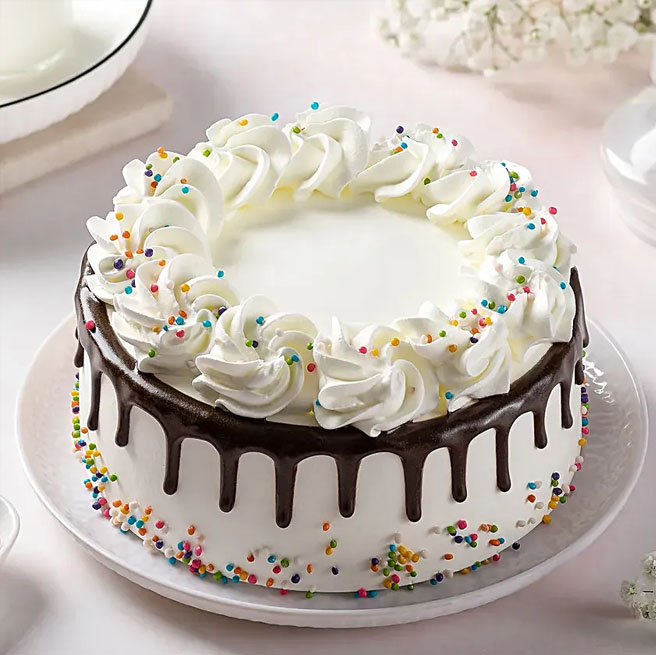 creamy-chocolate-cake Creamy Chocolate Cake - Image 1